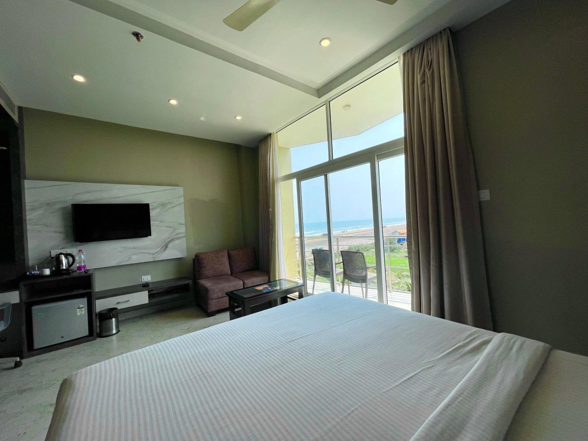 Hotel Tbs In Puri Buitenkant foto