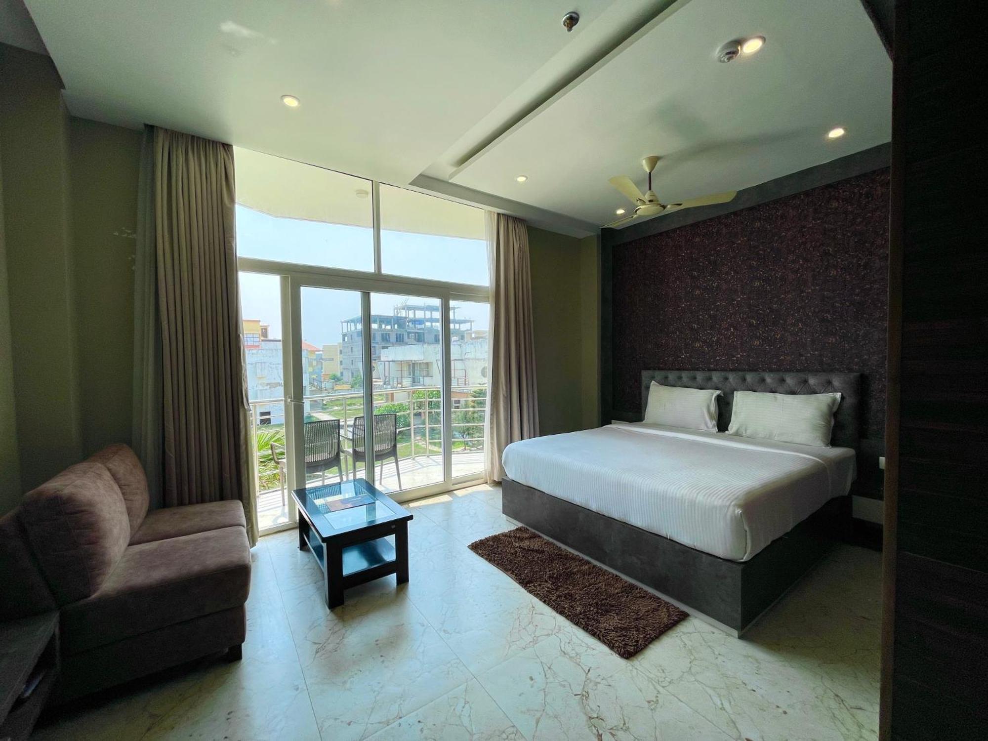 Hotel Tbs In Puri Buitenkant foto