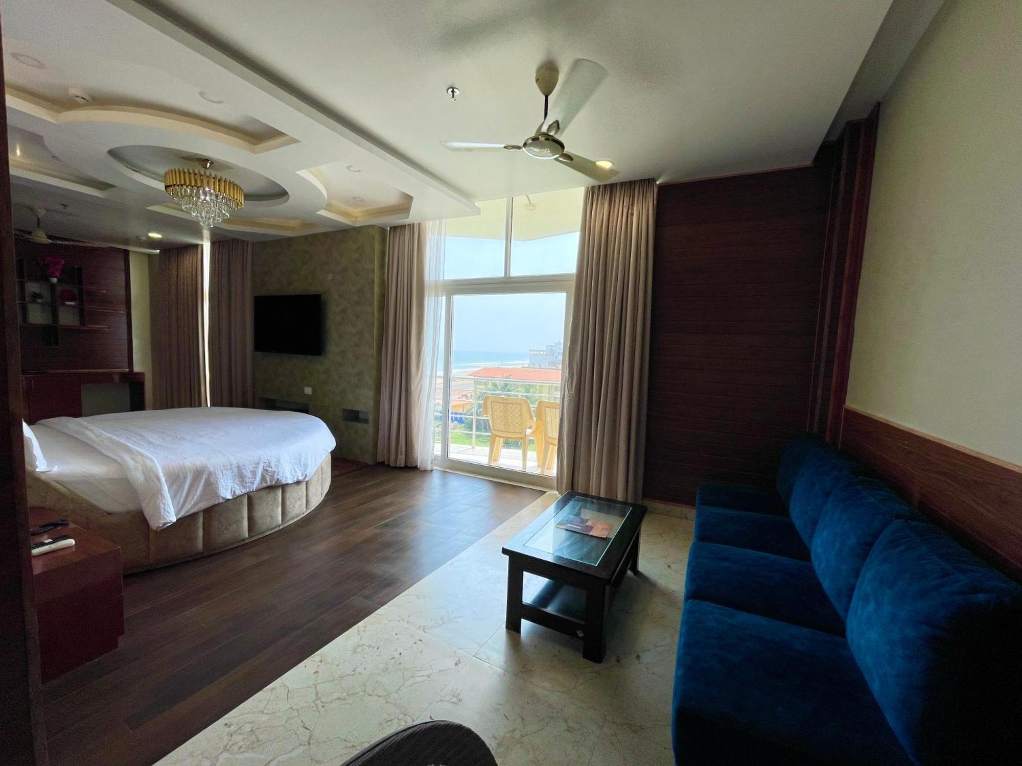 Hotel Tbs In Puri Buitenkant foto
